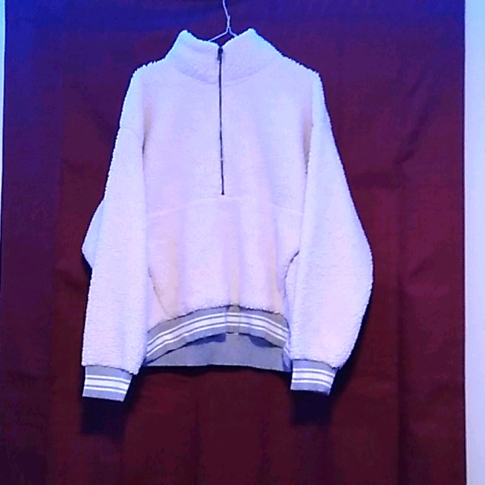 American eagle sweatshirt